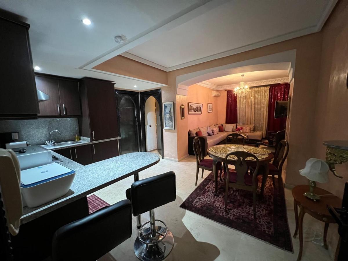 Luxury Apartment In The Heart Of Gueliz , Wifi, Pool マラケシュ エクステリア 写真